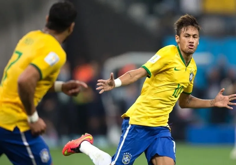 neymar-chan-thuong-world-cup-2014